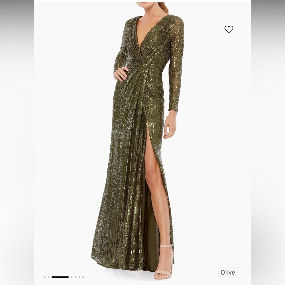 Ieena for Mac Duggal Sequined Long Sleeve Formal Gown NWT SIZE 8